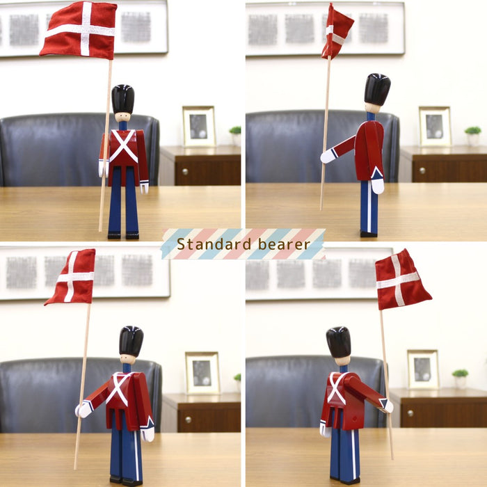 カイ・ボイスンデンマーク　衛兵旗持ち